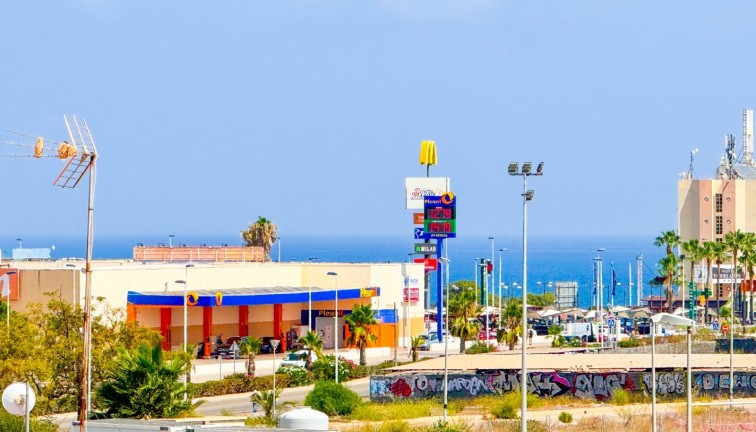 Jälleenmyynti - Paritalo/Rivitalo - Torrevieja - Punta Prima