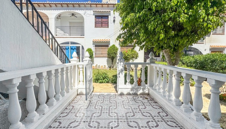 Jälleenmyynti - Bungalow - Torrevieja - Los Balcones