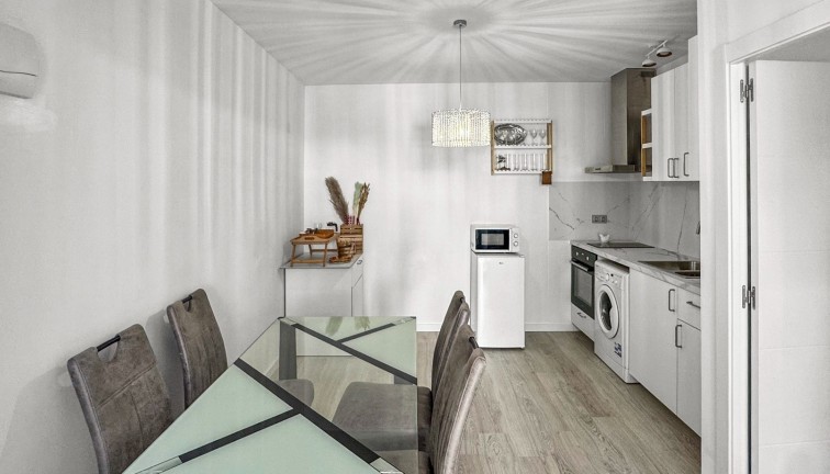 Jälleenmyynti - Bungalow - Torrevieja - Los Balcones