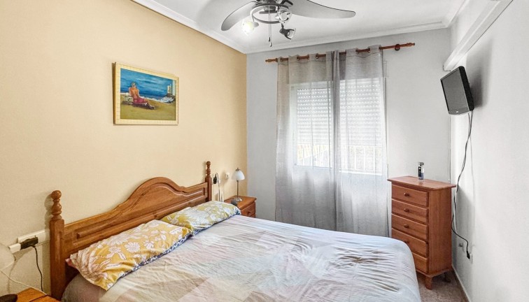 Resale - Bungalow - Orihuela Costa - La Florida