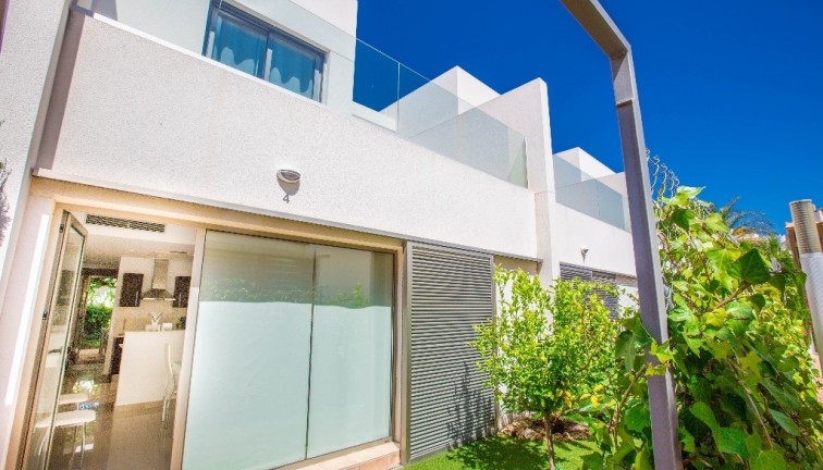 Resale - Semi-Detached - Punta Prima