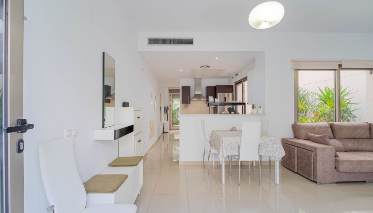 Resale - Semi-Detached - Punta Prima