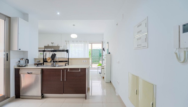 Resale - Semi-Detached - Punta Prima