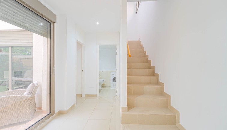 Resale - Semi-Detached - Punta Prima