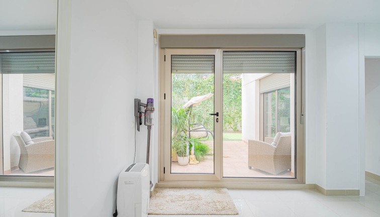 Resale - Semi-Detached - Punta Prima
