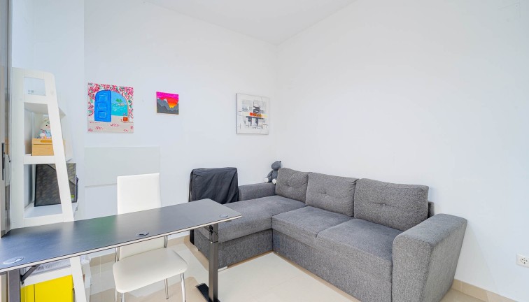 Resale - Semi-Detached - Punta Prima