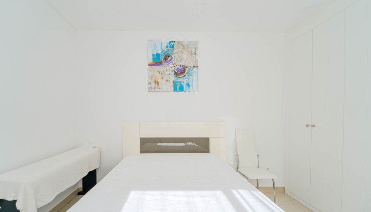 Resale - Semi-Detached - Punta Prima