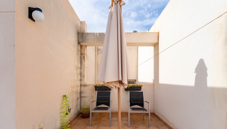 Resale - Semi-Detached - Punta Prima