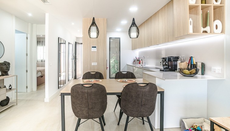 Resale - Apartment - Torrevieja - Los Balcones