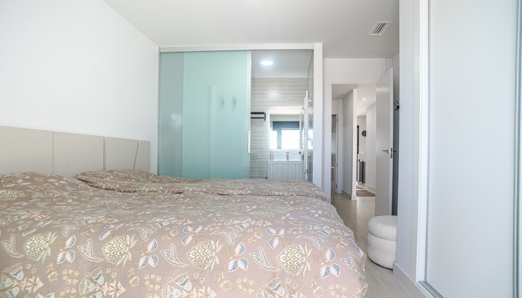 Resale - Apartment - Torrevieja - Los Balcones