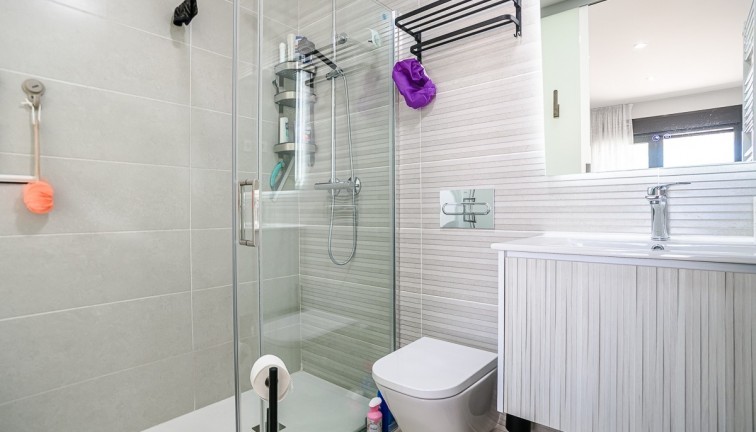 Resale - Apartment - Torrevieja - Los Balcones