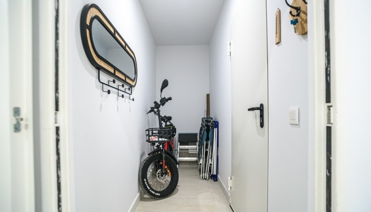 Resale - Apartment - Torrevieja - Los Balcones
