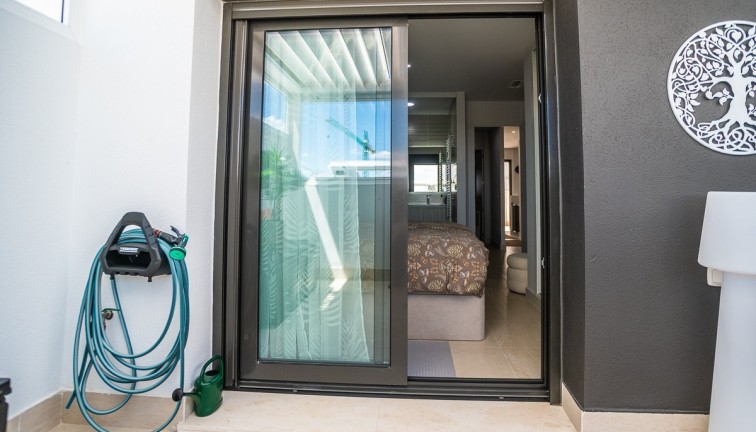 Resale - Apartment - Torrevieja - Los Balcones