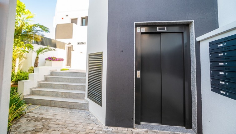 Resale - Apartment - Torrevieja - Los Balcones