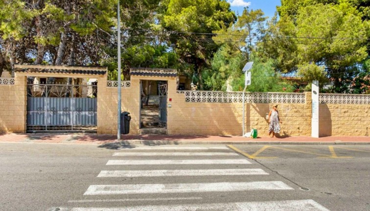 Jälleenmyynti - Erillistalo - Torrevieja - Los Balcones