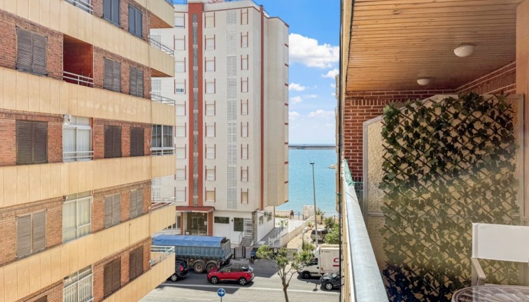 Återförsäljning - Lägenhet - Torrevieja - Acequion