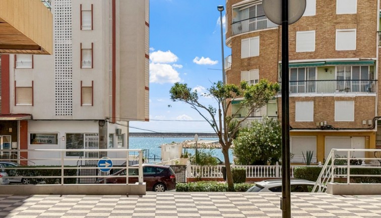 Återförsäljning - Lägenhet - Torrevieja - Acequion