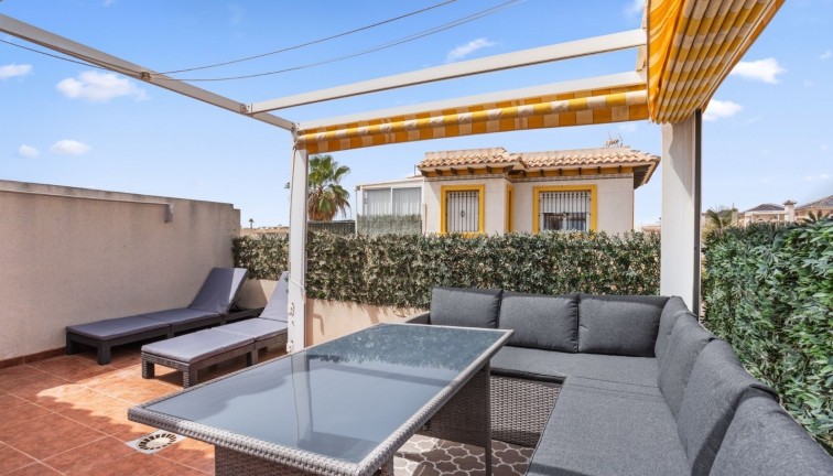 Jälleenmyynti - Erillistalo - Orihuela Costa - Cabo Roig