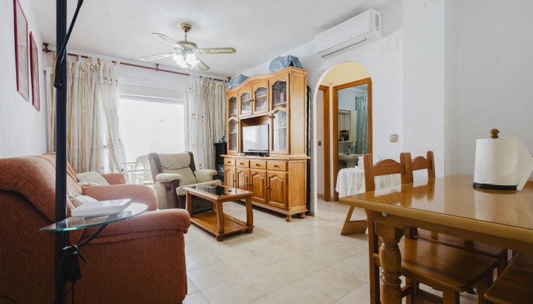 Jälleenmyynti - Asunto - Ylimmän kerroksen asunto - Torrevieja - Acequion