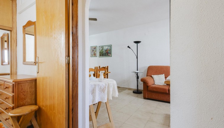 Jälleenmyynti - Asunto - Ylimmän kerroksen asunto - Torrevieja - Acequion