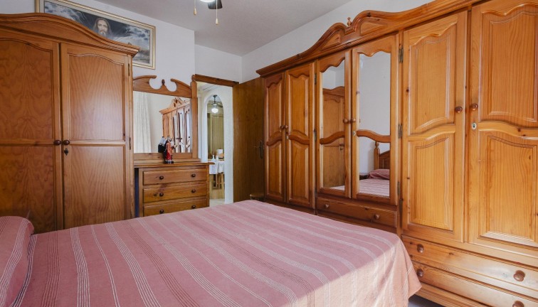 Jälleenmyynti - Asunto - Ylimmän kerroksen asunto - Torrevieja - Acequion