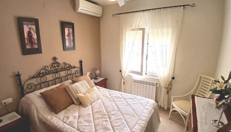 Jälleenmyynti - Erillistalo - Villamartín