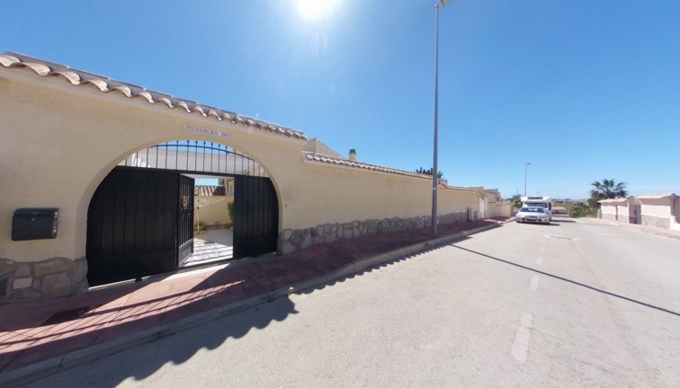 Jälleenmyynti - Erillistalo - Villamartín