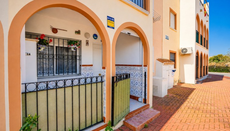 Jälleenmyynti - Bungalow - Torrevieja - Acequion
