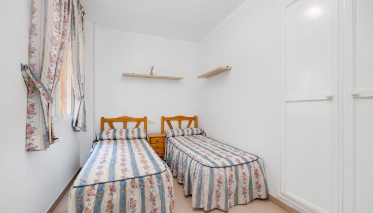 Jälleenmyynti - Bungalow - Torrevieja - Acequion