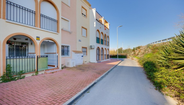 Jälleenmyynti - Bungalow - Torrevieja - Acequion