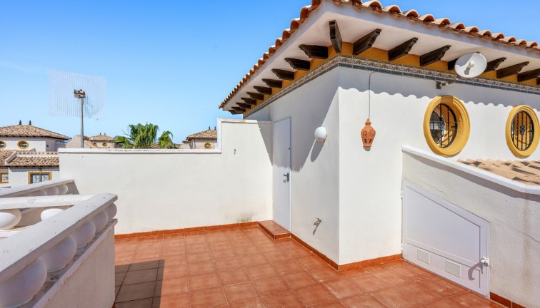 Jälleenmyynti - Paritalo/Rivitalo - Lomas de Cabo Roig