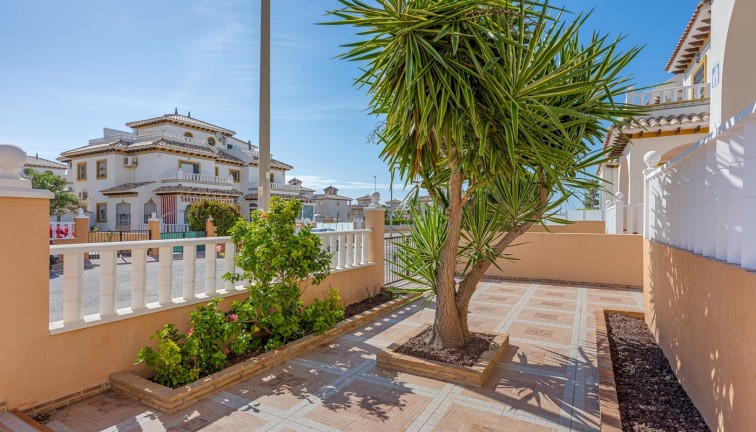 Jälleenmyynti - Paritalo/Rivitalo - Lomas de Cabo Roig