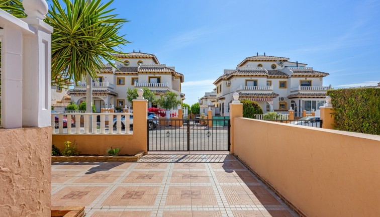 Jälleenmyynti - Paritalo/Rivitalo - Lomas de Cabo Roig
