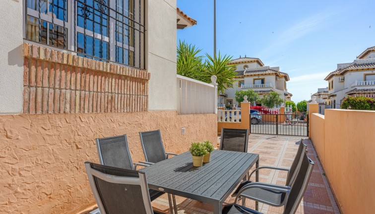 Jälleenmyynti - Paritalo/Rivitalo - Lomas de Cabo Roig