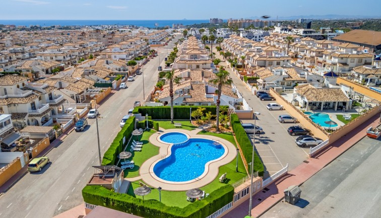 Jälleenmyynti - Paritalo/Rivitalo - Lomas de Cabo Roig