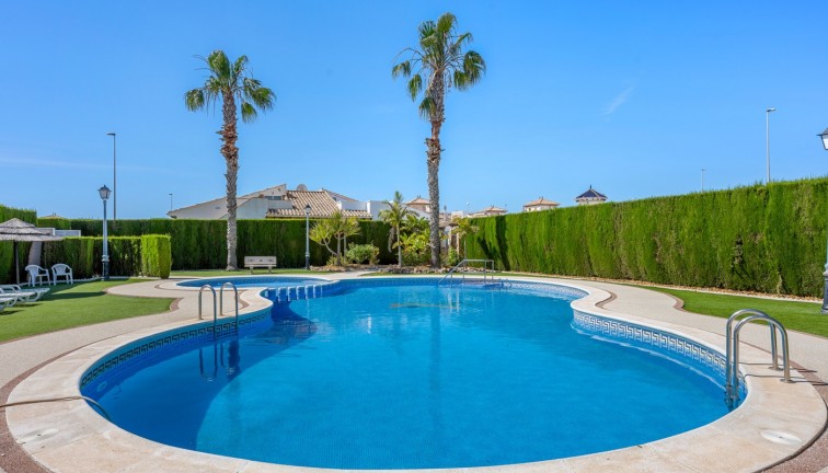 Jälleenmyynti - Paritalo/Rivitalo - Lomas de Cabo Roig
