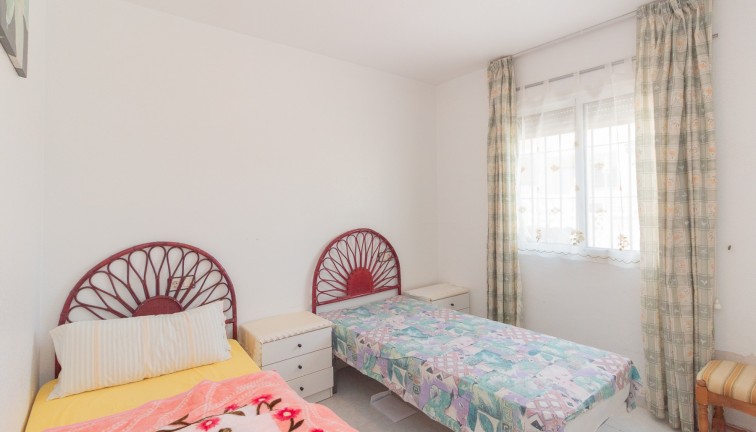 Återförsäljning - Lägenhet - Torrevieja - San Luis