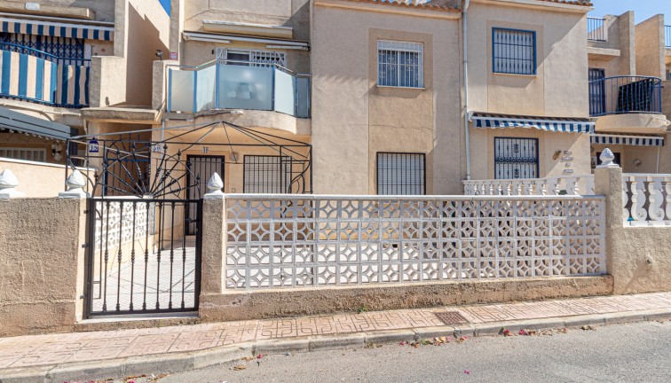 Återförsäljning - Lägenhet - Torrevieja - San Luis