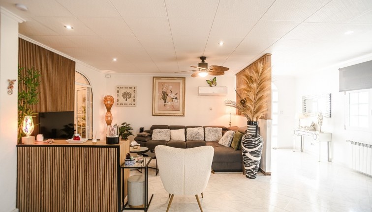 Återförsäljning - Fristående hus - La Marina