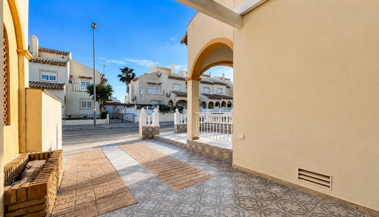 Jälleenmyynti - Paritalo/Rivitalo - Orihuela Costa - Los Almendros-La Florida