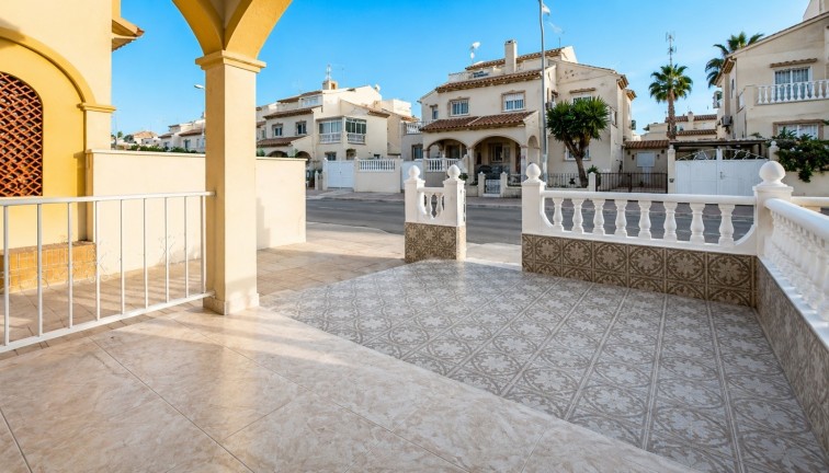 Jälleenmyynti - Paritalo/Rivitalo - Orihuela Costa - Los Almendros-La Florida