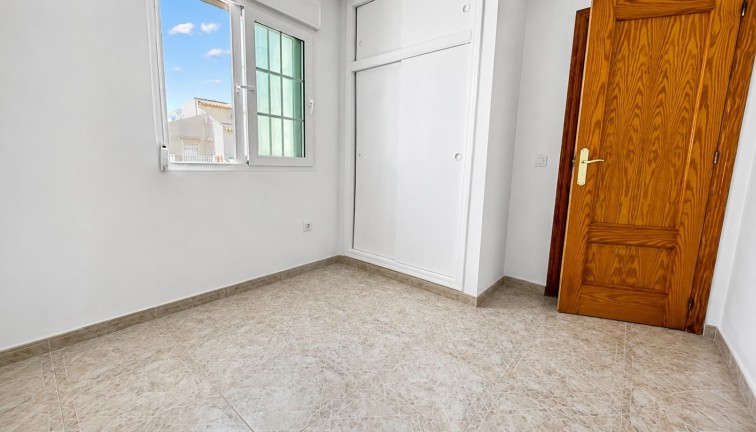 Jälleenmyynti - Paritalo/Rivitalo - Orihuela Costa - Los Almendros-La Florida