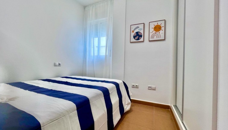 Jälleenmyynti - Asunto - Torrevieja - Acequion
