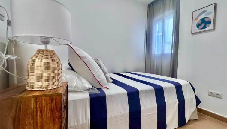 Återförsäljning - Lägenhet - Torrevieja - Acequion