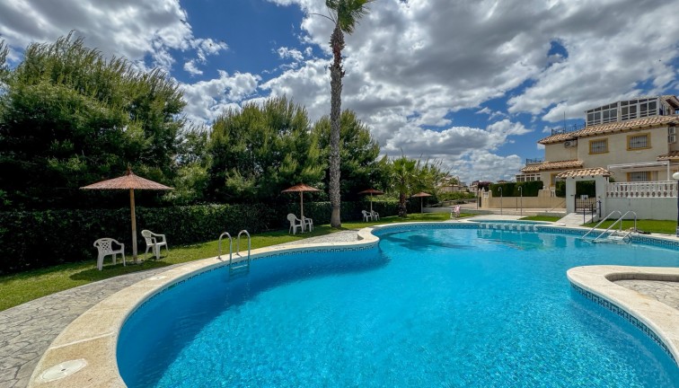 Reventa - Casa adosada - Orihuela Costa - La Zenia