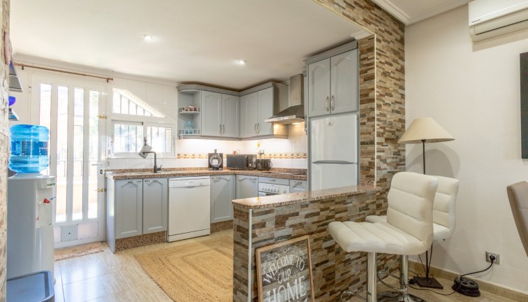 Jälleenmyynti - Bungalow - Orihuela Costa - Villamartín