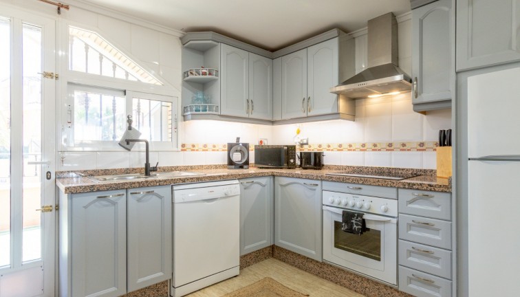 Jälleenmyynti - Bungalow - Orihuela Costa - Villamartín