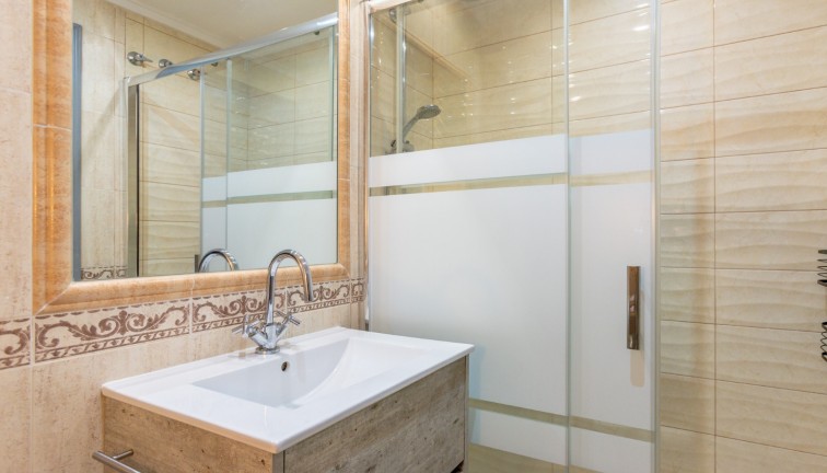 Jälleenmyynti - Bungalow - Orihuela Costa - Villamartín