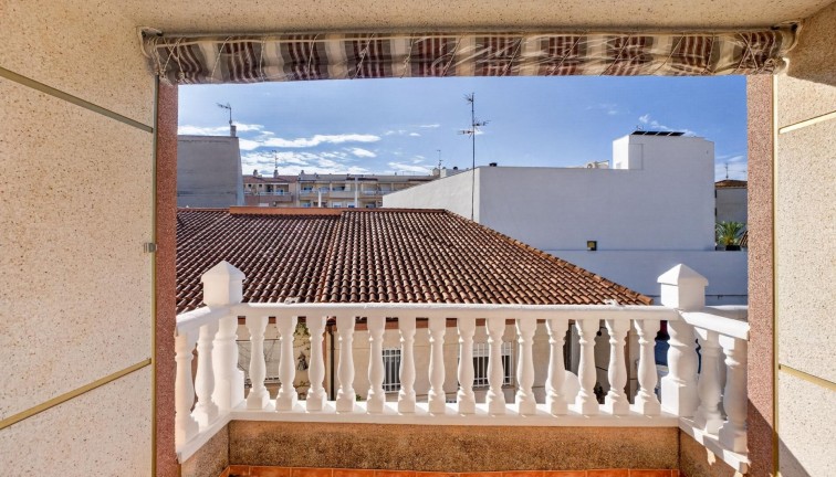 Återförsäljning - Lägenhet - Torrevieja - Playa de los Locos