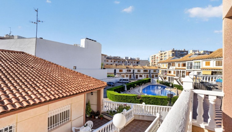 Återförsäljning - Lägenhet - Torrevieja - Playa de los Locos